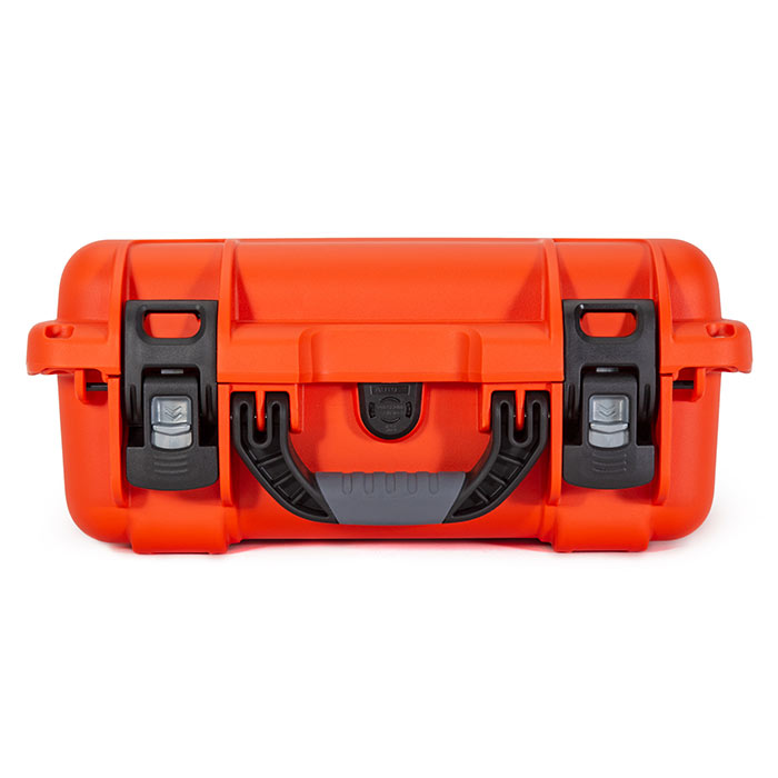 Nanuk 915 Kayak Close